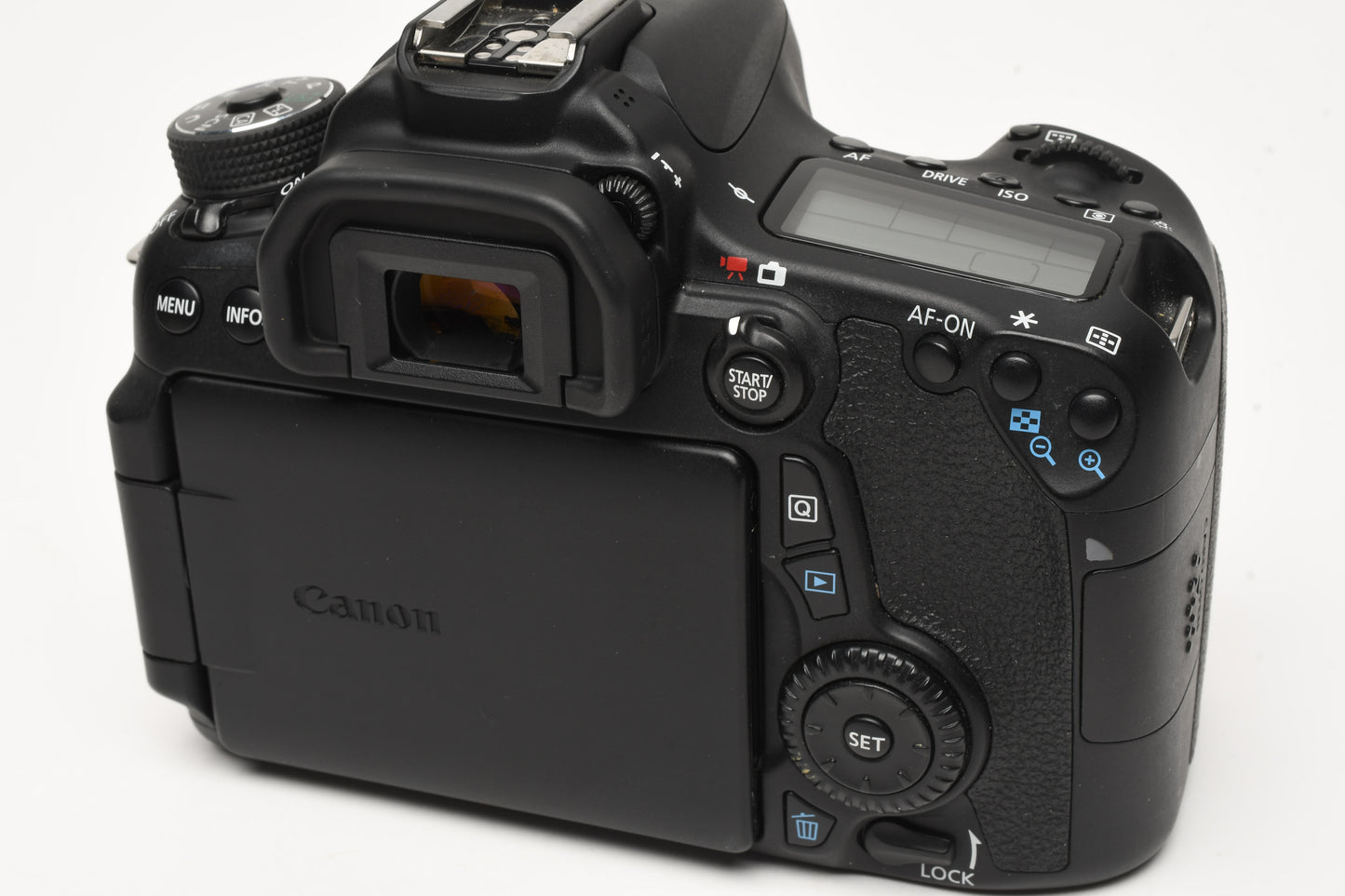 Canon EOS 70D DSLR Body w/Batt, charger, strap, Only 1975 Acts!