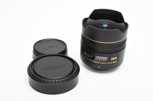 Nikon AF Fisheye Nikkor 10.5mm f2.8G ED DX lens, Caps, Mint-, Great!