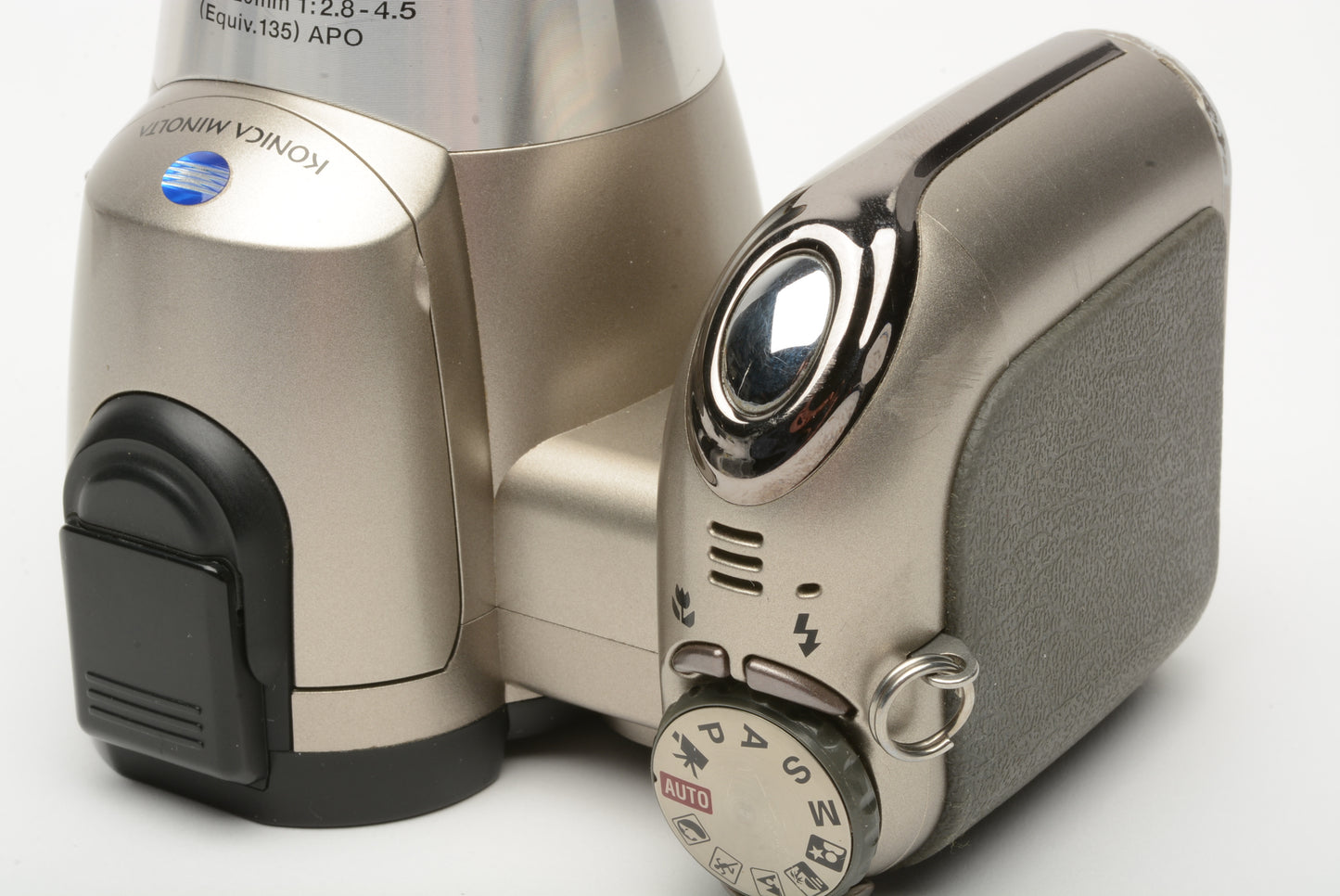 Konica Minolta Dimage Z6 6MP Digital Point&Shoot Camera, manual, strap, cap, +2GD SD