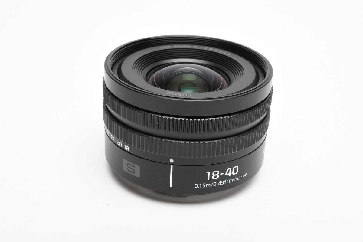 Panasonic Lumix S 18-40mm f4.5-6.3 Lens L-Mount lens S-R1840 Mint-