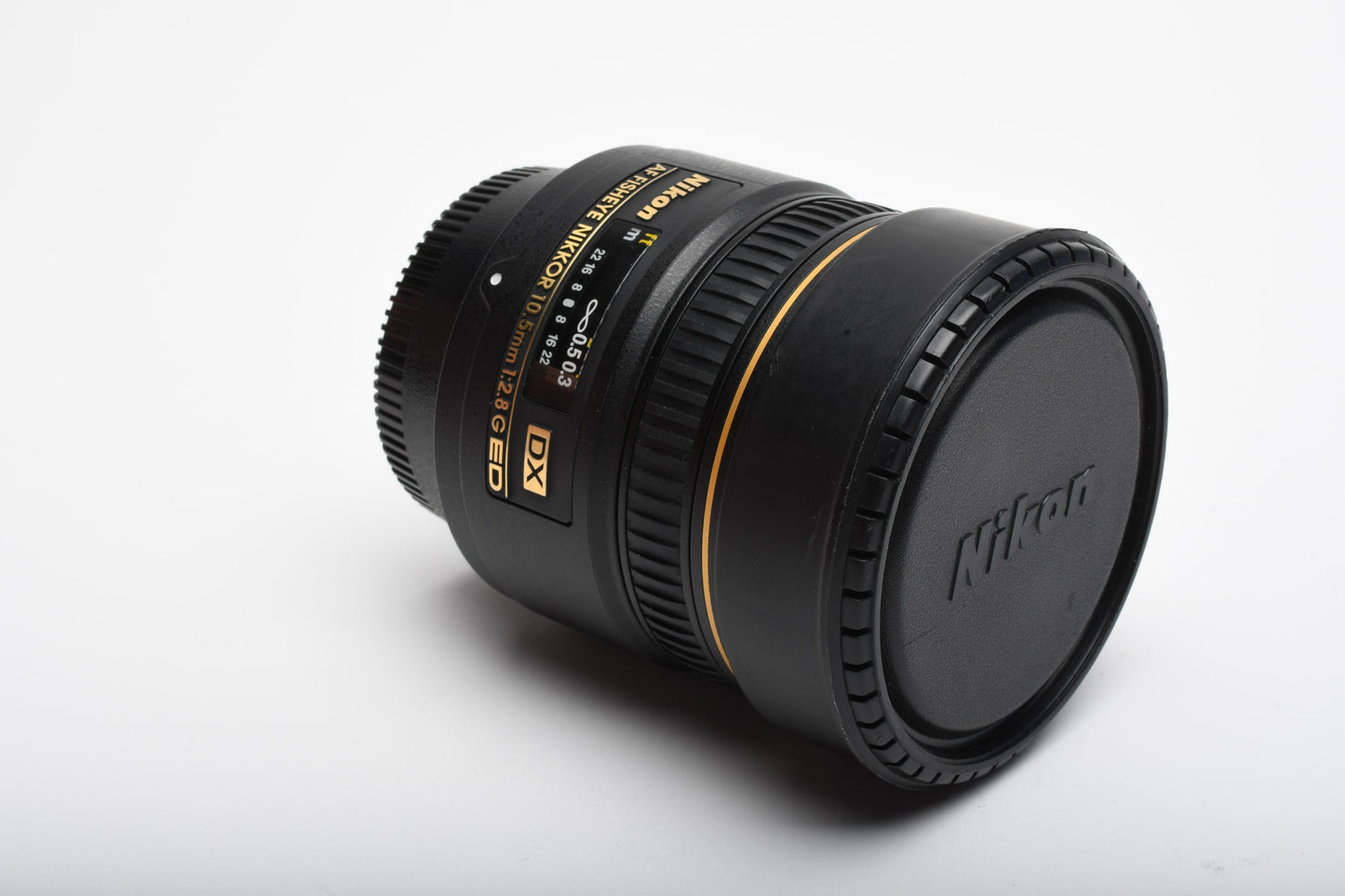 Nikon AF Fisheye Nikkor 10.5mm f2.8G ED DX lens, Caps, Mint-, Great!