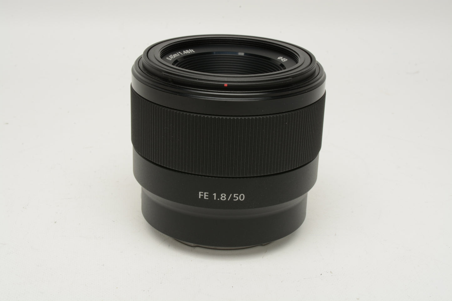 Sony FE 50mm f1.8 SEL50f18F Prime lens, caps+hood, Mint- Boxed