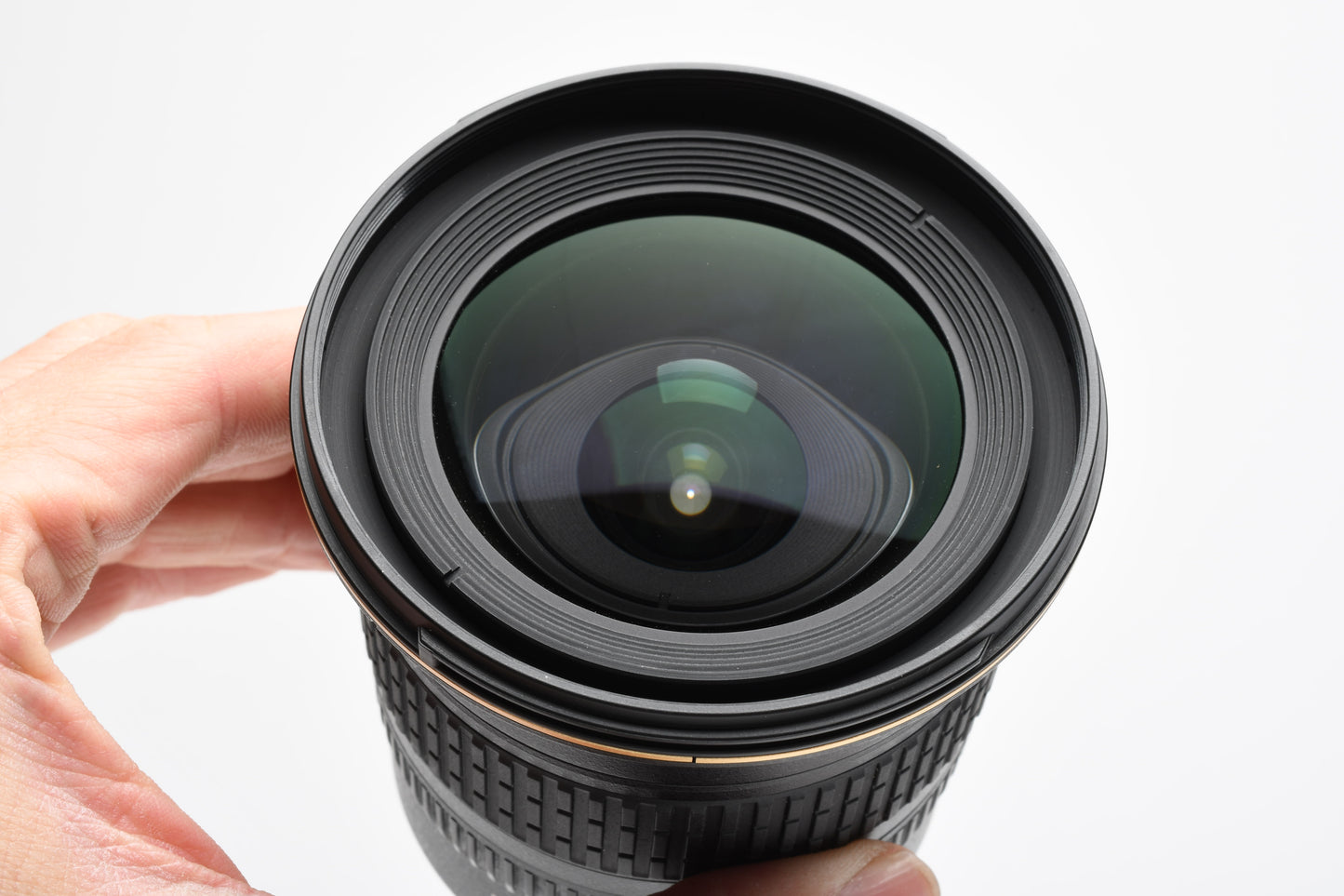Nikon AF-S Nikkor 12-24mm f4G ED DX w/Caps, Hood, L37c, Nice