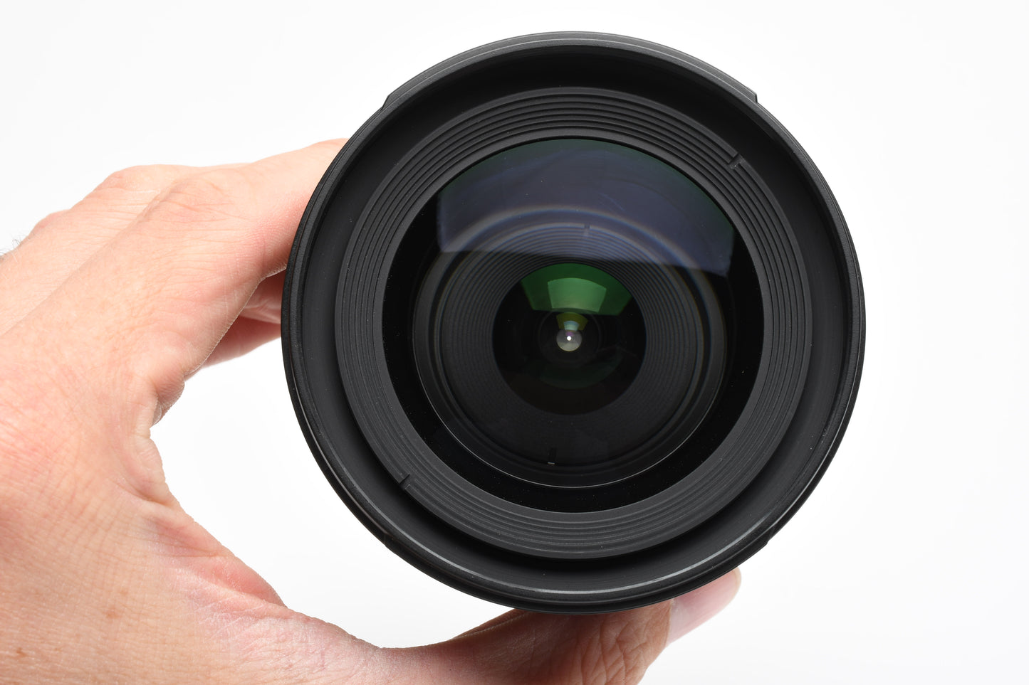 Nikon AF-S Nikkor 12-24mm f4G ED DX w/Caps, Hood, L37c, Nice