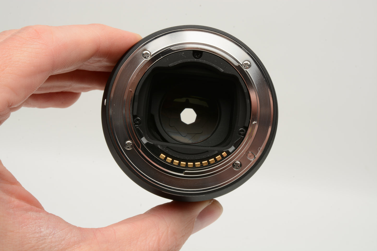 Sony FE 50mm f1.8 SEL50f18F Prime lens, caps+hood, Mint- Boxed