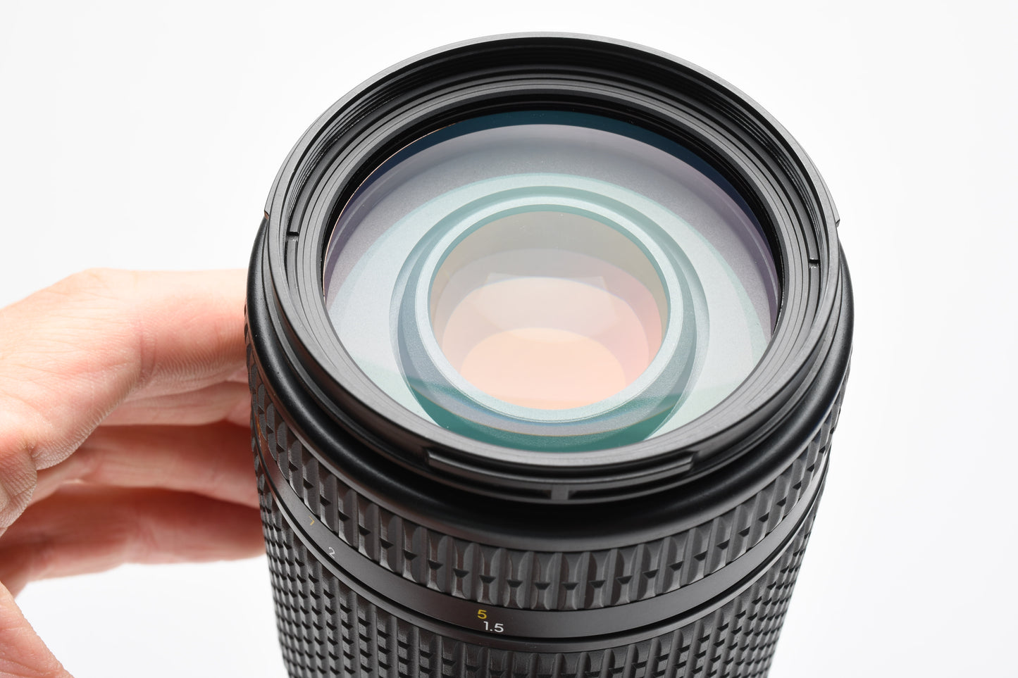 Nikon ED AF Nikkor 70-300mm f4-5.6D zoom lens, Hood+UV+caps, Mint-