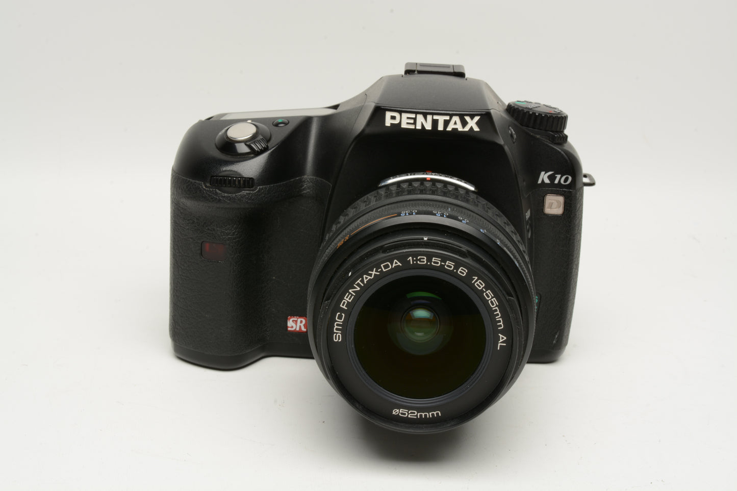Pentax K10D DSLR camera w/18-55mm f3.5-5.6 AL zoom, Only 12,484 Acts, Good!