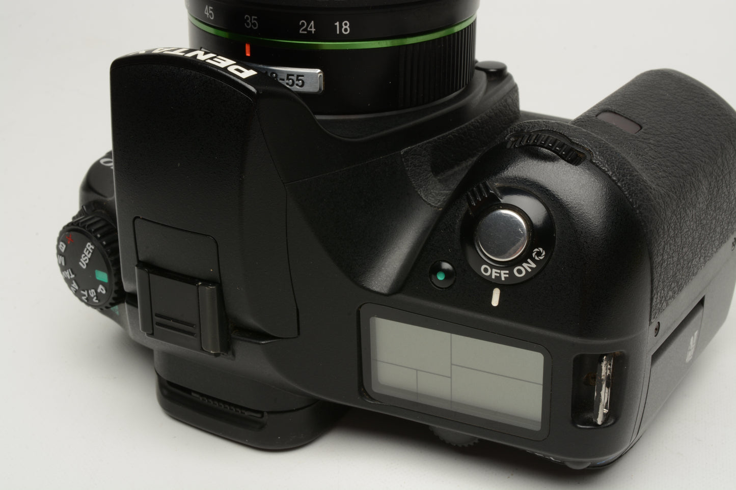 Pentax K10D DSLR camera w/18-55mm f3.5-5.6 AL zoom, Only 12,484 Acts, Good!