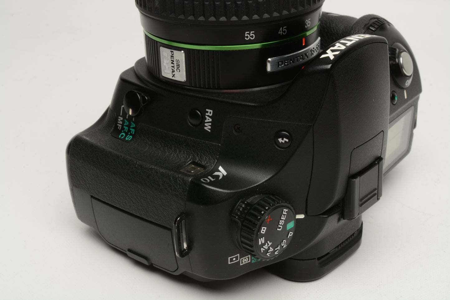 Pentax K10D DSLR camera w/18-55mm f3.5-5.6 AL zoom, Only 12,484 Acts, Good!