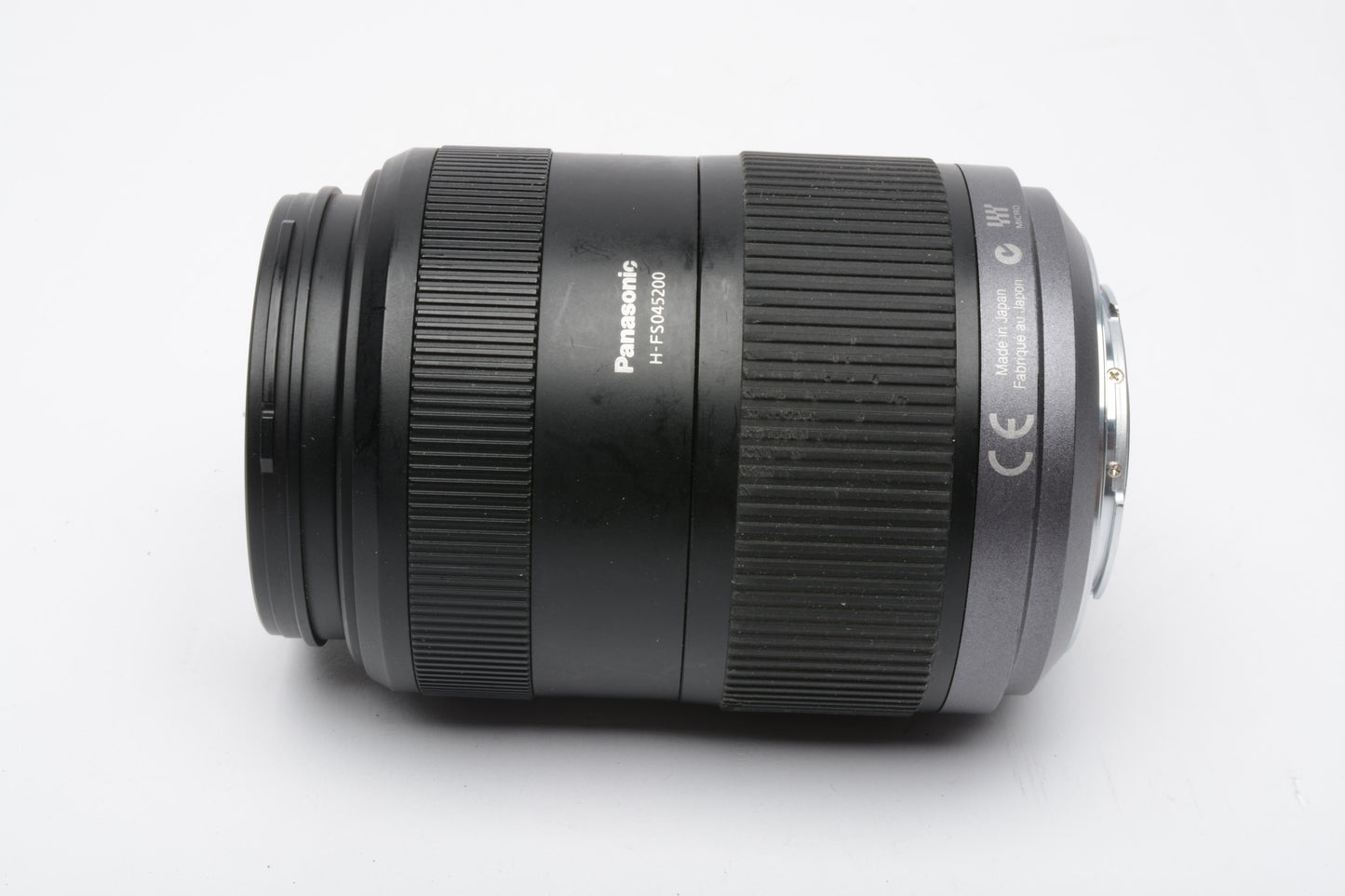 Panasonic Lumix 45-200mm G Vario F4-5.6 Mega OIS w/Caps and UV