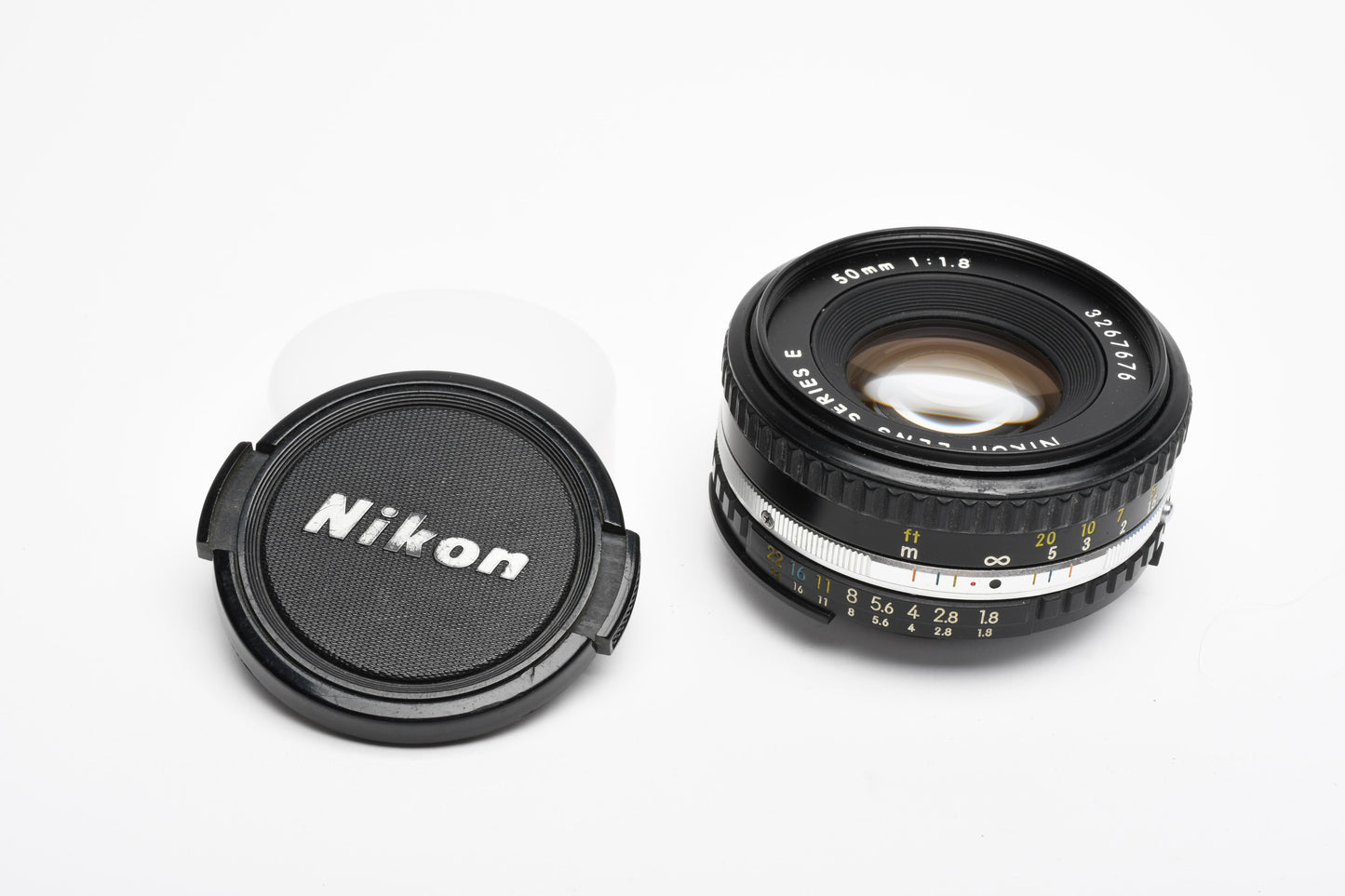 Nikon 50mm f1.8 Series E lens w/caps Chrome pancake prime lens, Nice!