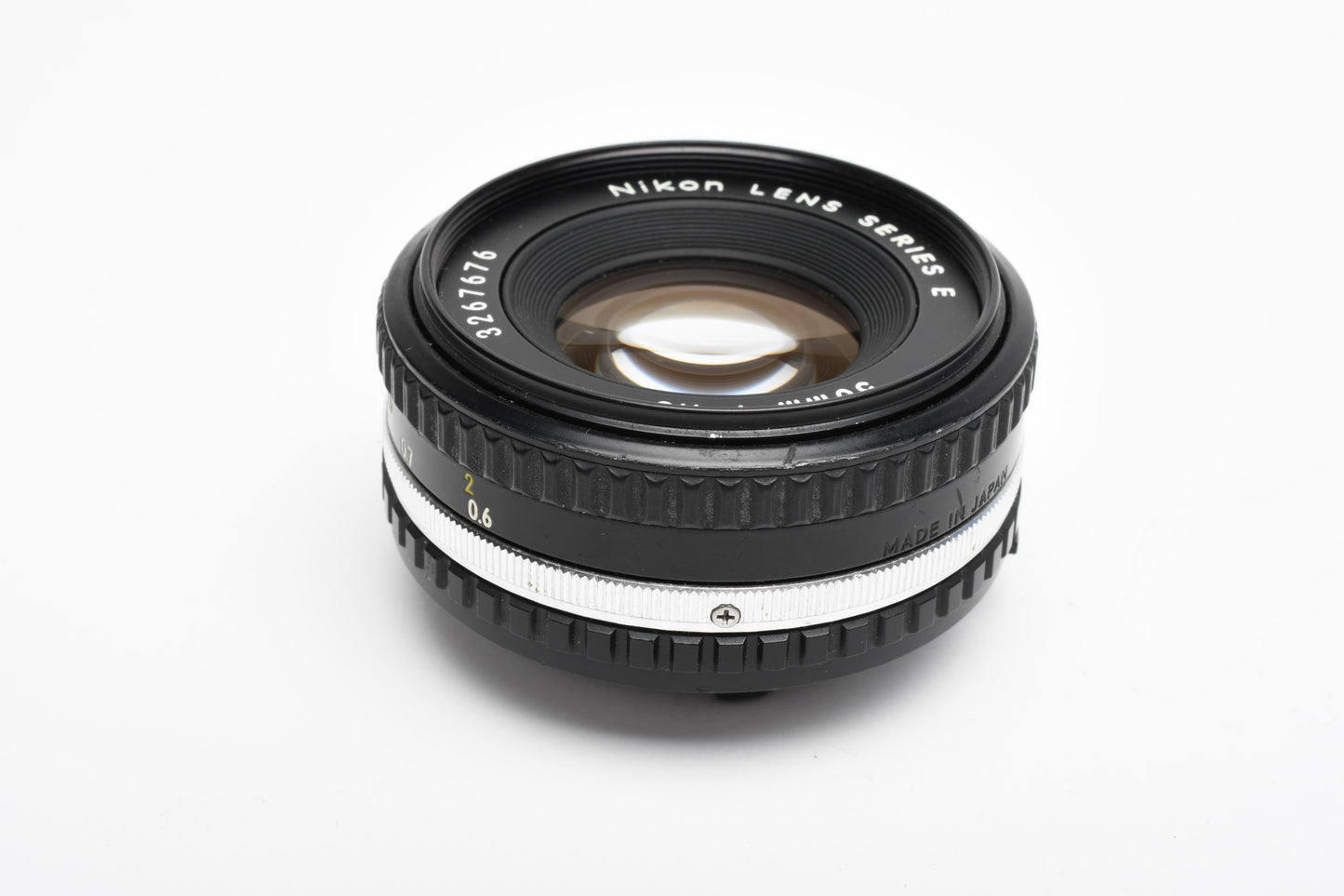 Nikon 50mm f1.8 Series E lens w/caps Chrome pancake prime lens, Nice!