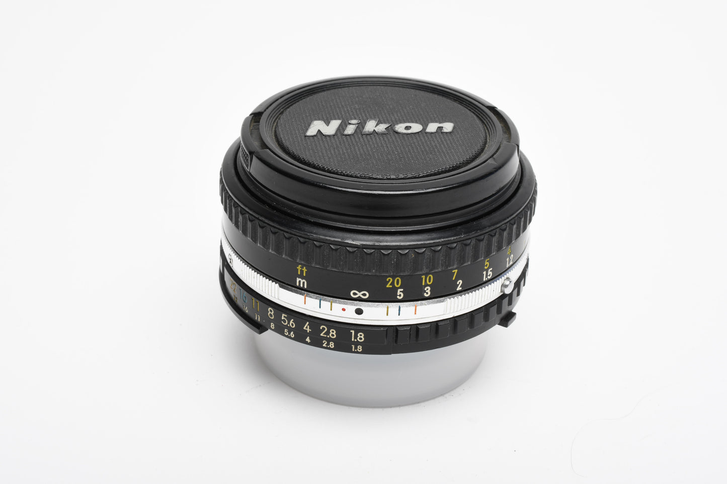 Nikon 50mm f1.8 Series E lens w/caps Chrome pancake prime lens, Nice!