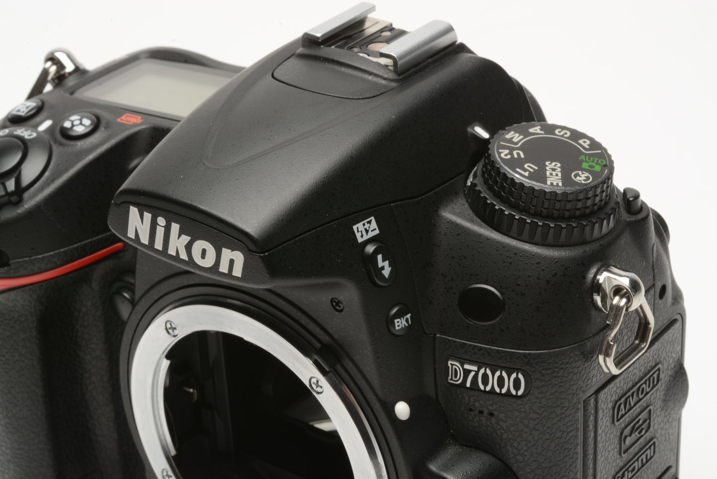 Nikon D7000 16.2MP DSLR body, batt, dual charger, MB-D11 grip Only 8907 Acts!!