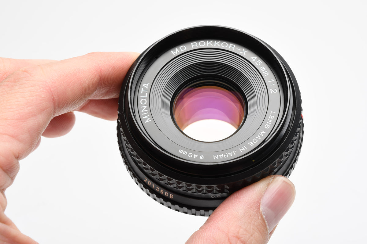 Minolta MD Rokkor-X 45mm f2 Pancake lens, lens caps, clean and sharp