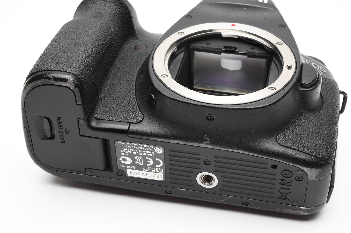 Canon EOS 6D DSLR 20.2MP w/batt, charger, 90K Acts, tested, works great!