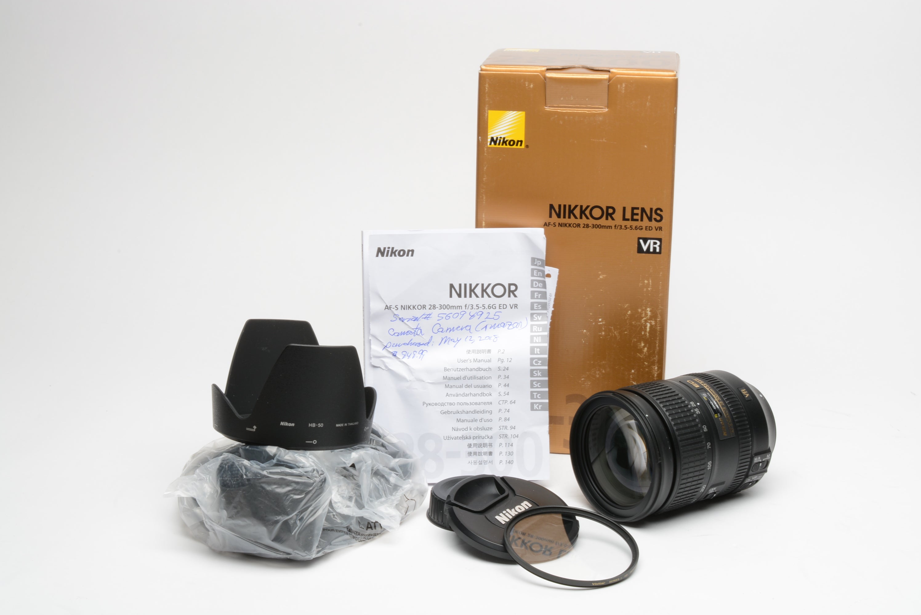 Nikon AF-S Nikkor 28-300mm f3.5-5.6G ED VR zoom lens, Mint