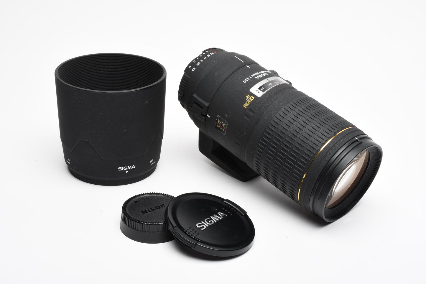 Sigma 180mm f3.5D Tele lens for Nikon AF, Hood+Caps, Sharp!