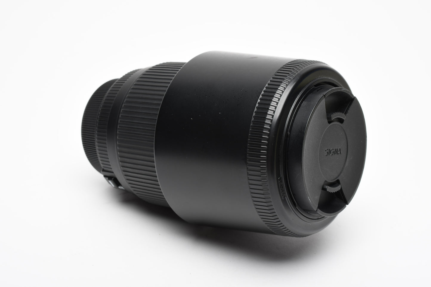 Sigma APO DG AF 70-300mm f4-5.6 Telephoto zoom for Nikon AF +Hood, Nice