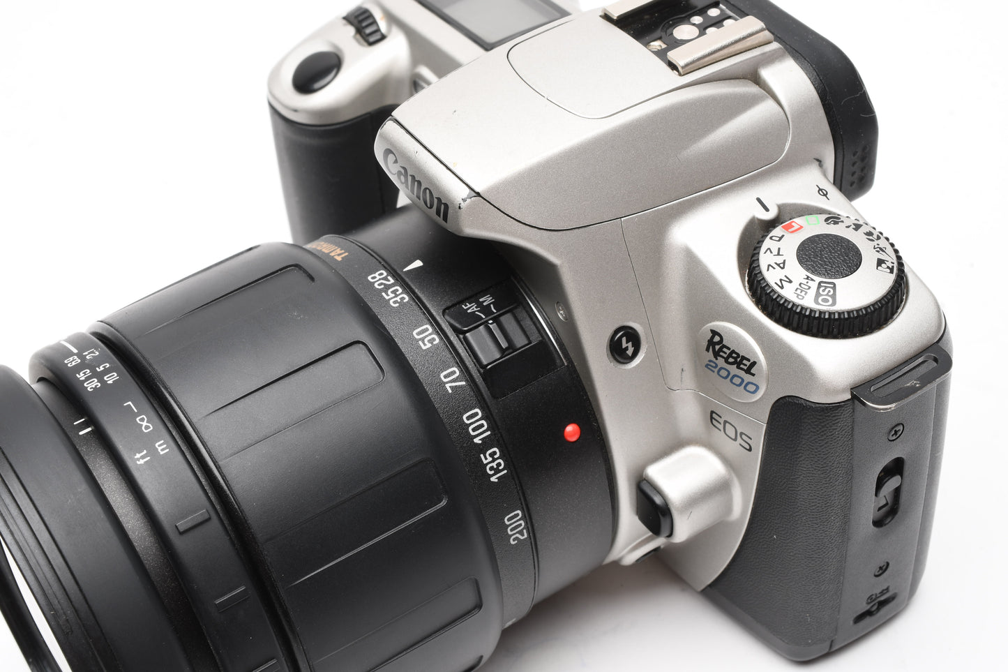 Canon Rebel 2000 35mm SLR w/Tamron 28-200mm zoom lens, strap, case, Nice!