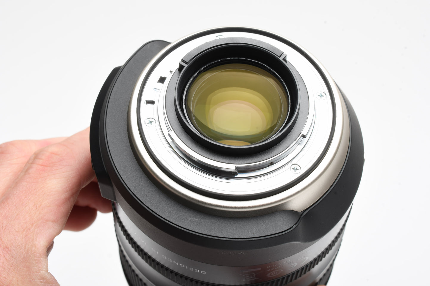 Tamron SP 24-70mm F2.8 Di VC USD G2 A032N, Mint- Nikon F, USA + Hood