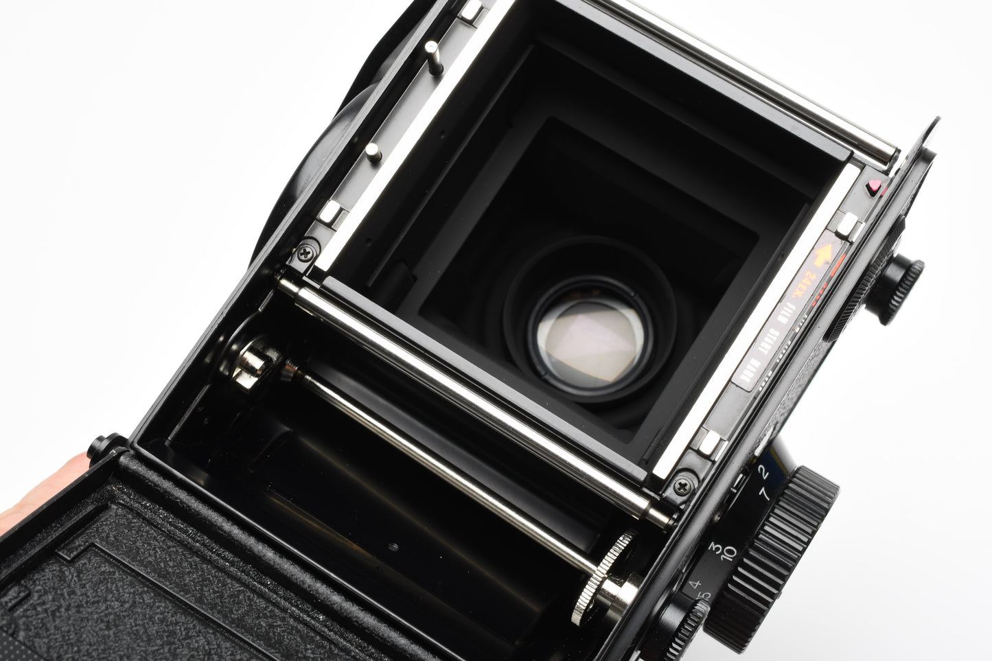 Yashica Mat 124G 120 TLR camera w/80mm f3.5 lens, +Case, Tested, Mint-