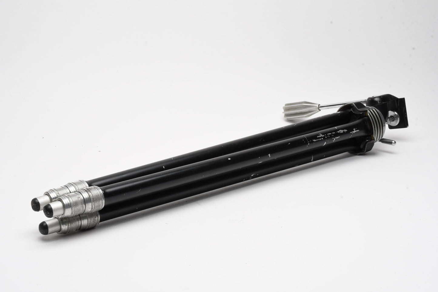 Star D by Davidson tripod 24" Folded, 56” Expanded, Nice quality, Vintage, Smooth