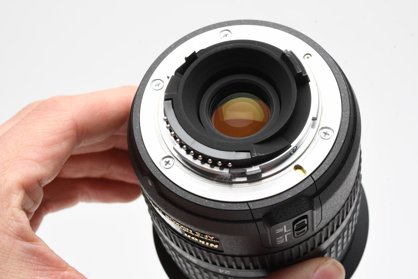 Nikon AF-S Nikkor 12-24mm f4G ED DX w/Caps, Hood, Mint-