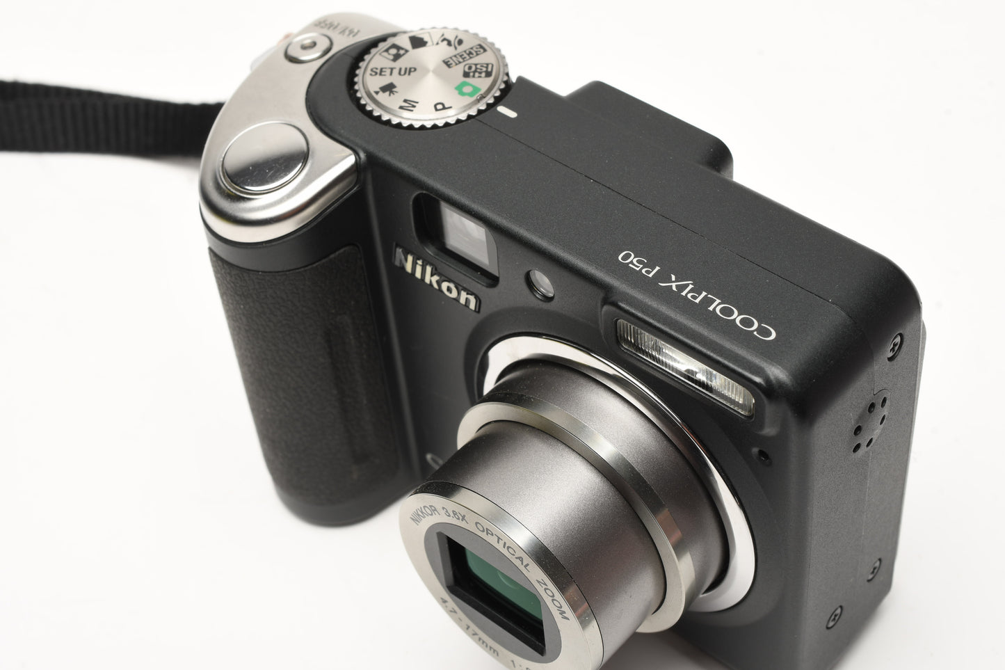 Nikon Coolpix P50 8.1MP Digital Point&Shoot, Case, 4GB SD, cables+CD, Great!