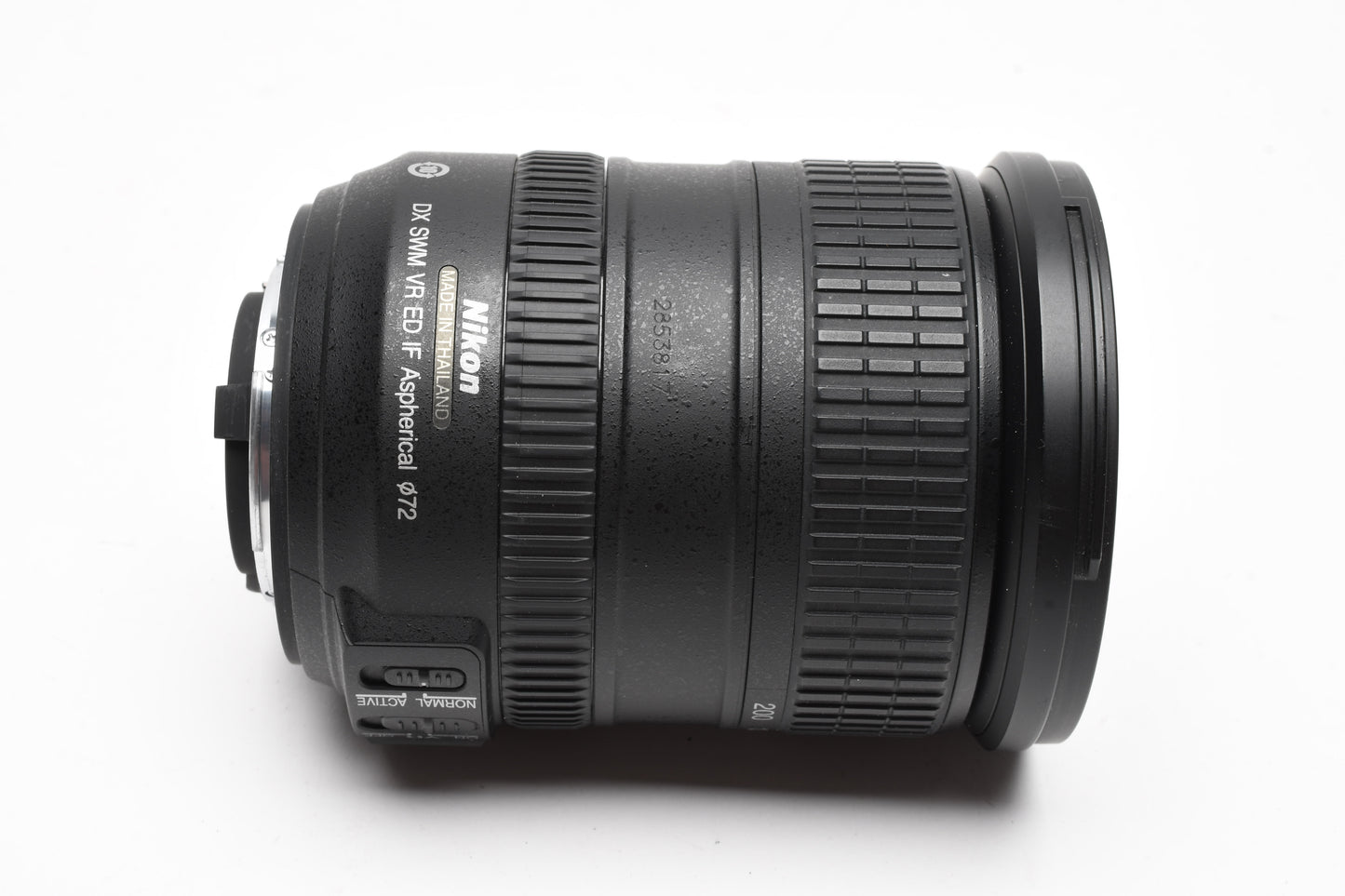 Nikon AF-S Nikkor 18-200mm F3.5-5.6G ED VR DX zoom lens, Pouch, Mint-