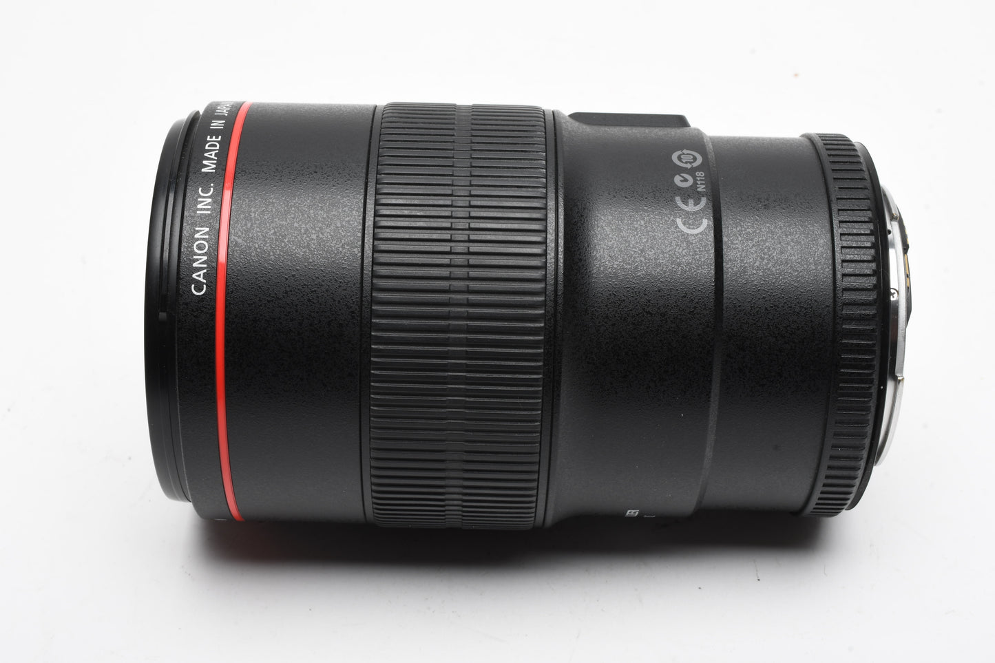 Canon EF 100mm f2.8L IS Macro USM lens, caps, very sharp, Mint-