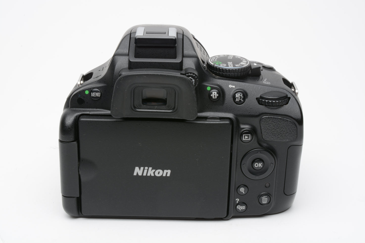 Nikon D5100 DSLR w/Nikkor 18-70mm F3.5-4.5G VR lens, 12,502 Acts, batt+charger+UV