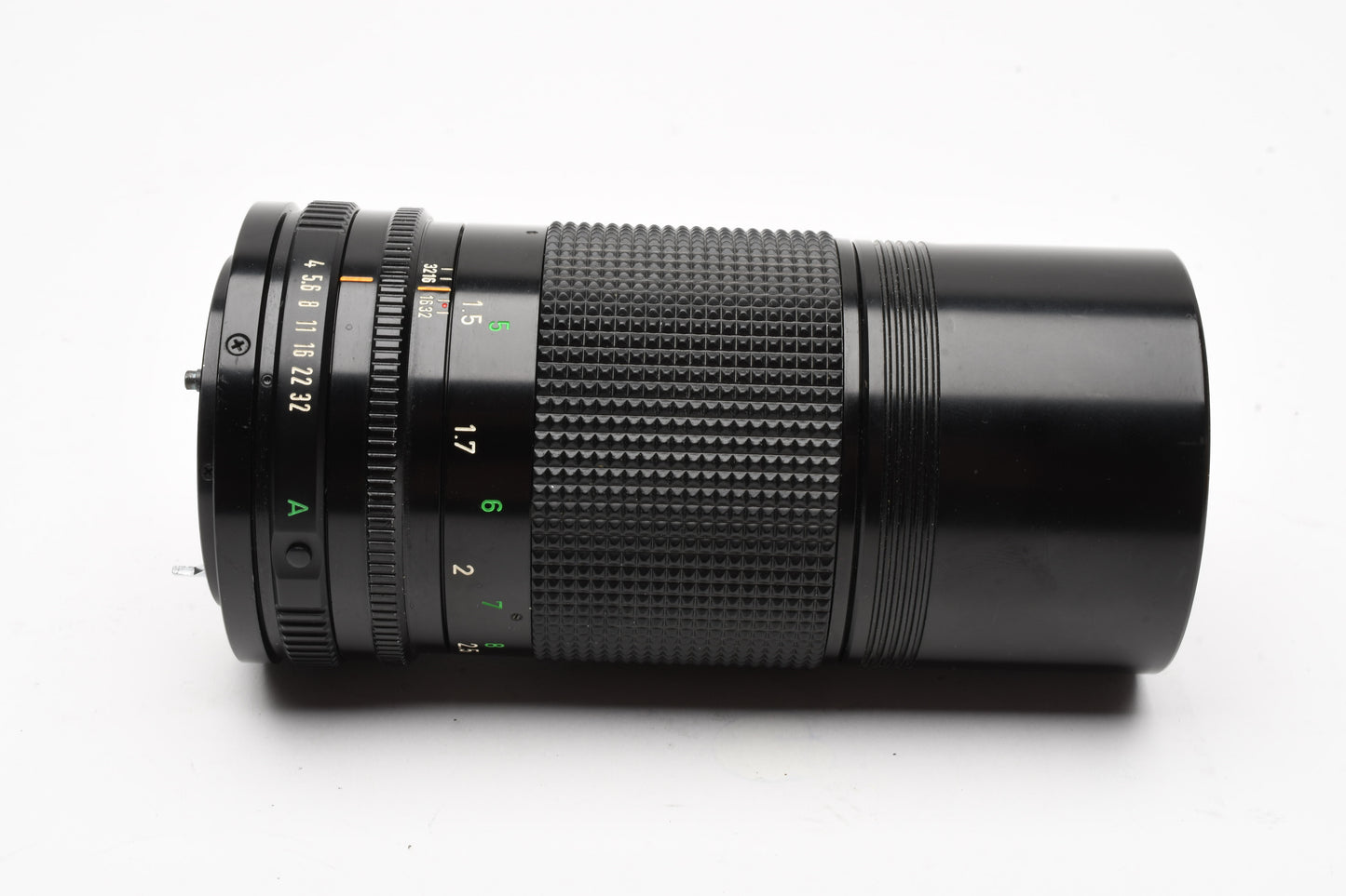 Canon 200mm f4 FD Telephoto lens, clean and sharp, Caps