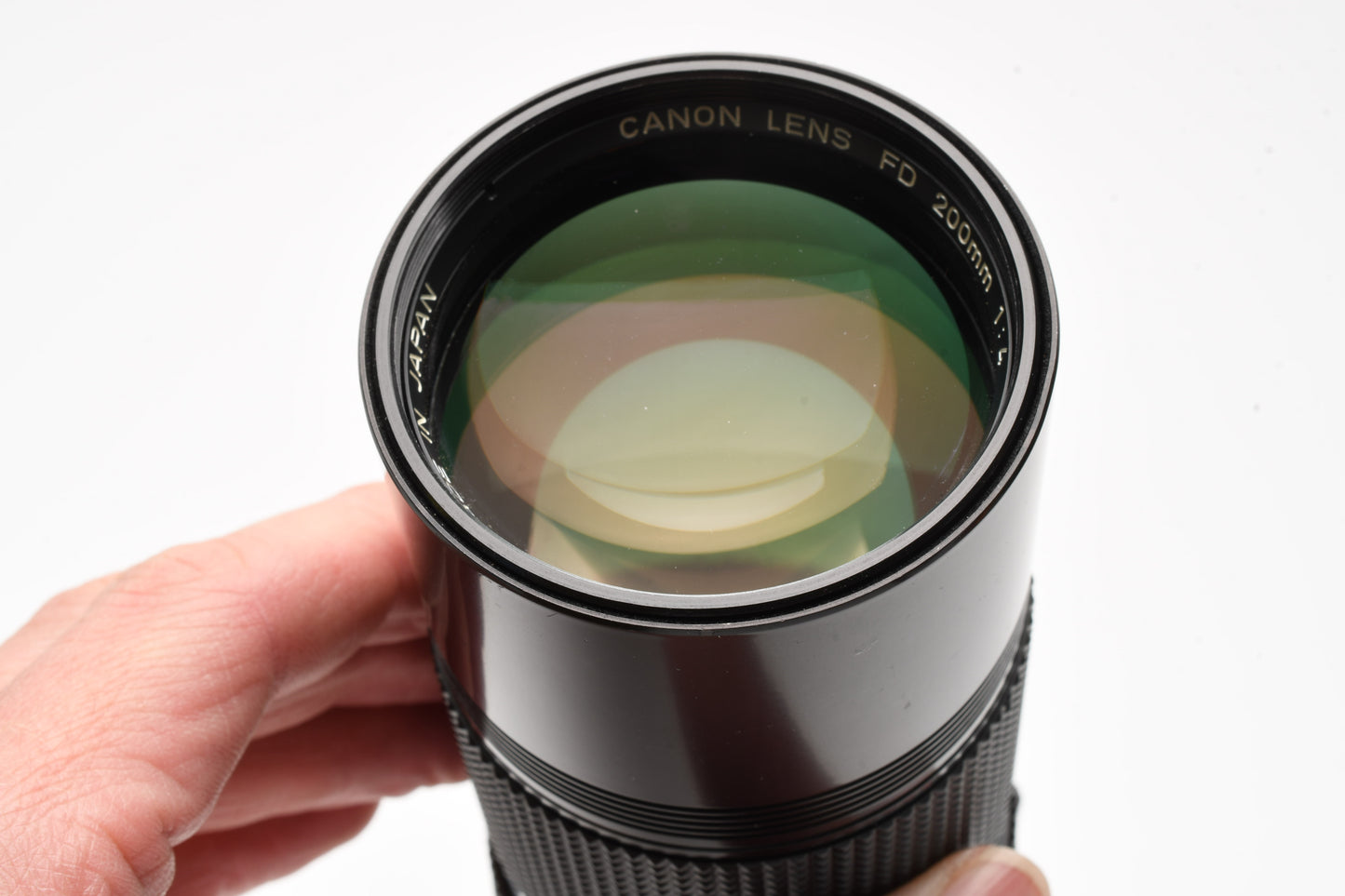 Canon 200mm f4 FD Telephoto lens, clean and sharp, Caps