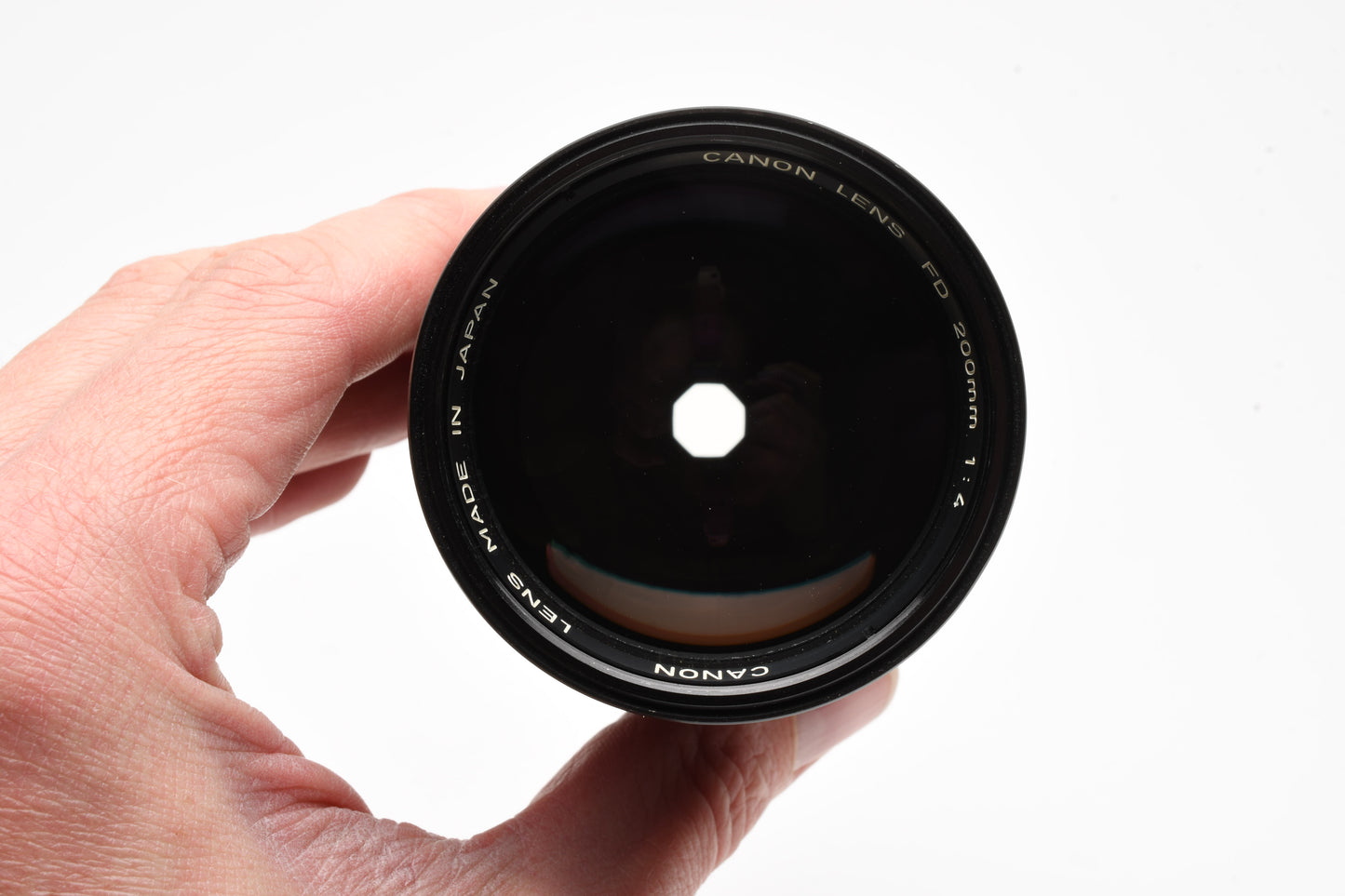 Canon 200mm f4 FD Telephoto lens, clean and sharp, Caps