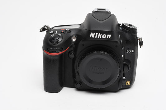 Nikon D600 DSLR Body w/Batt, charger, Only 7102 Acts, Mint- USA