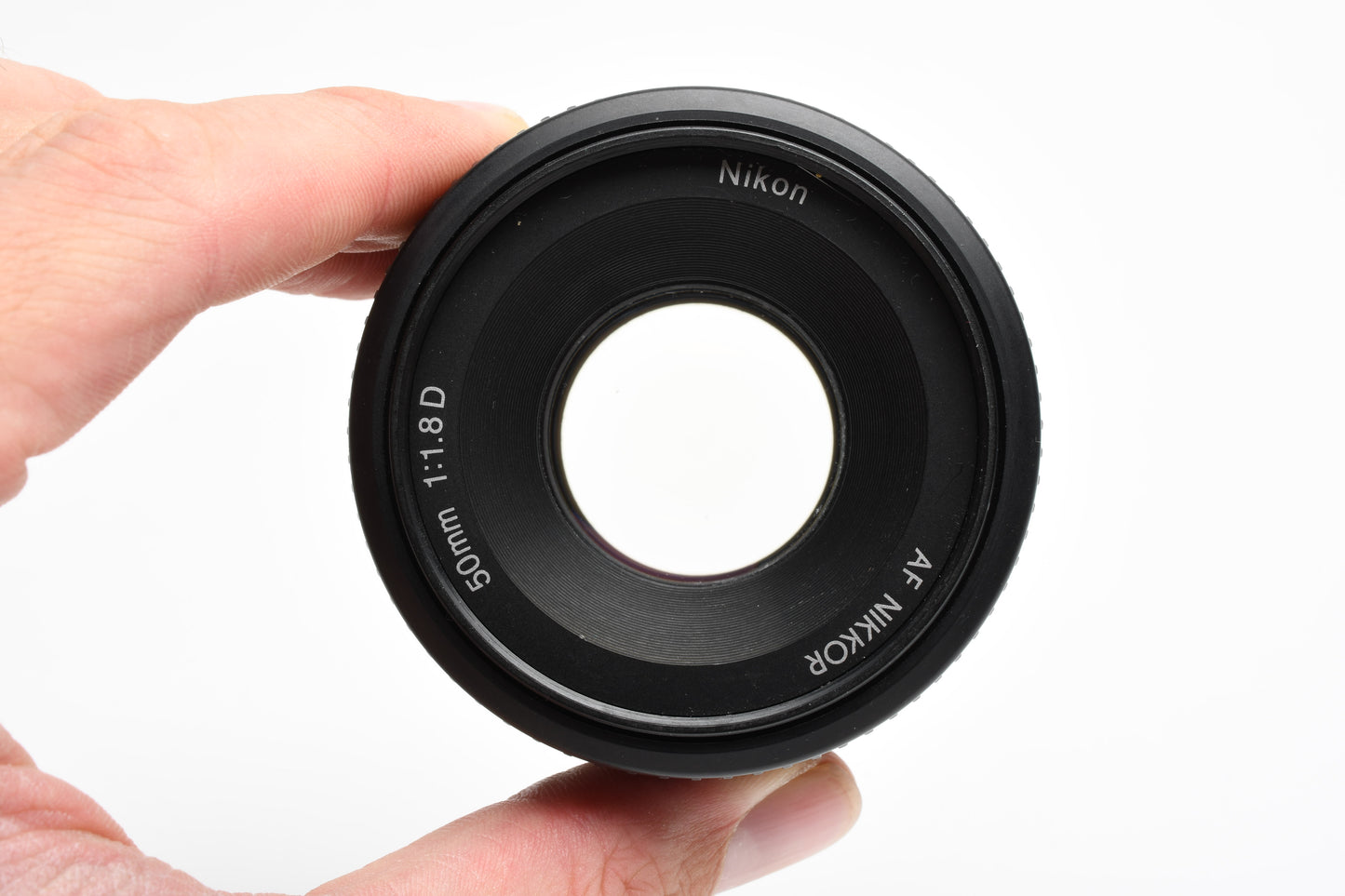 Nikon AF Nikkor 50mm f1.8D prime lens, very clean, nice prime lens w/caps