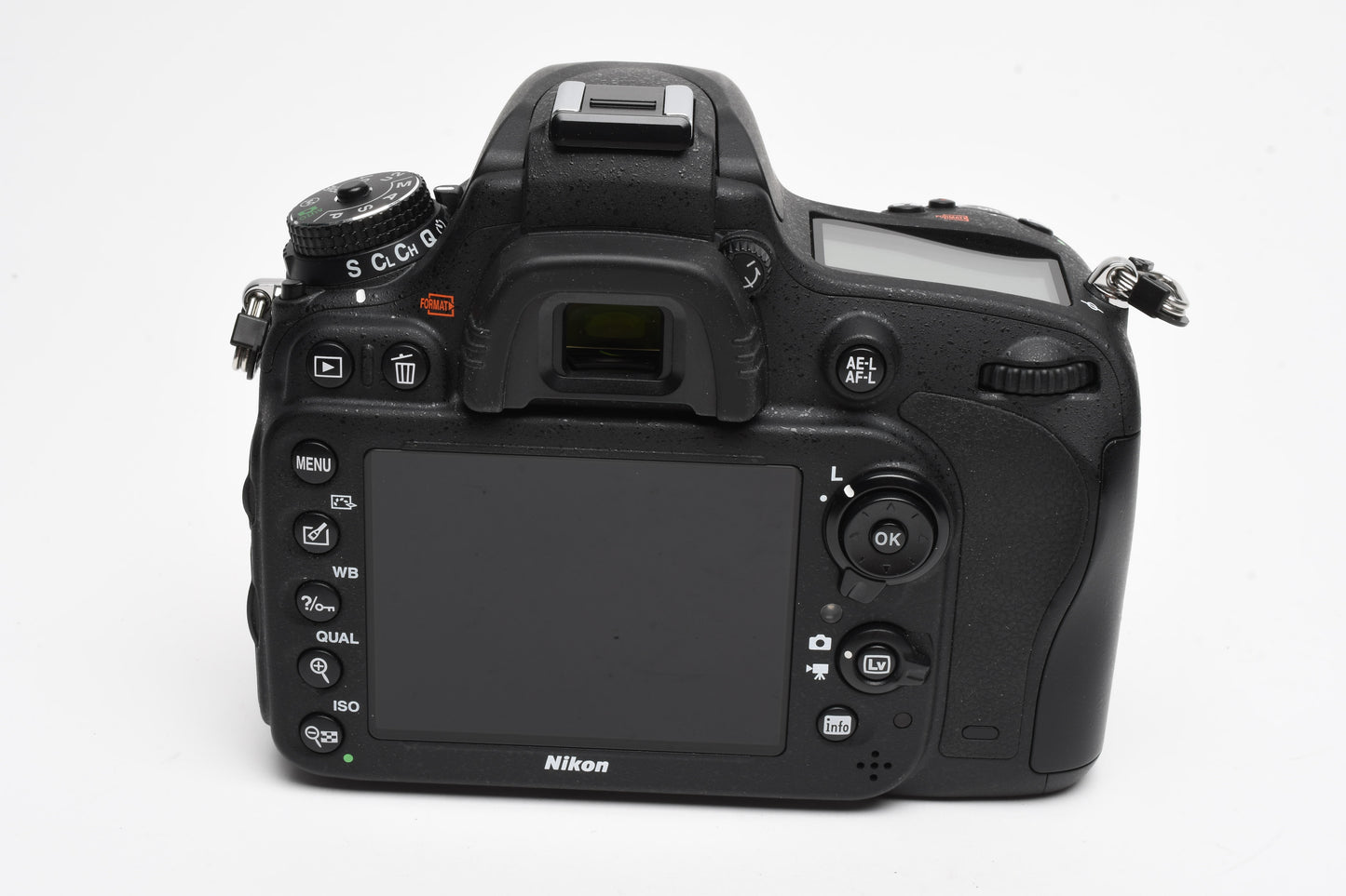 Nikon D600 DSLR Body w/Batt, charger, Only 7102 Acts, Mint- USA