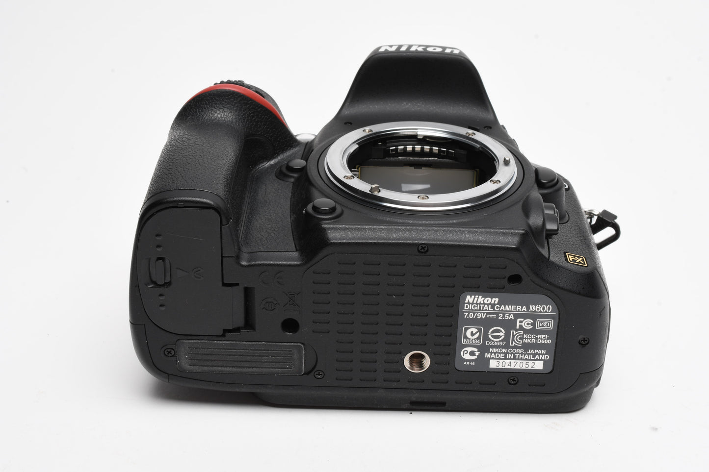 Nikon D600 DSLR Body w/Batt, charger, Only 7102 Acts, Mint- USA