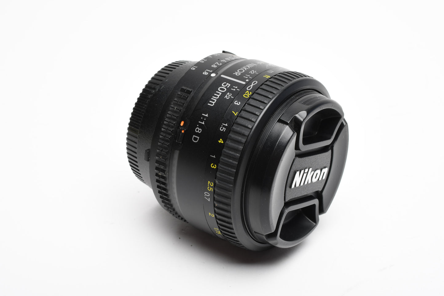Nikon AF Nikkor 50mm f1.8D prime lens, very clean, nice prime lens w/caps