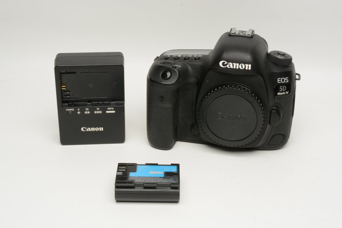 Canon EOS 5D Mark IV Body w/Batt, Charger, Only 39K Acts, Great!