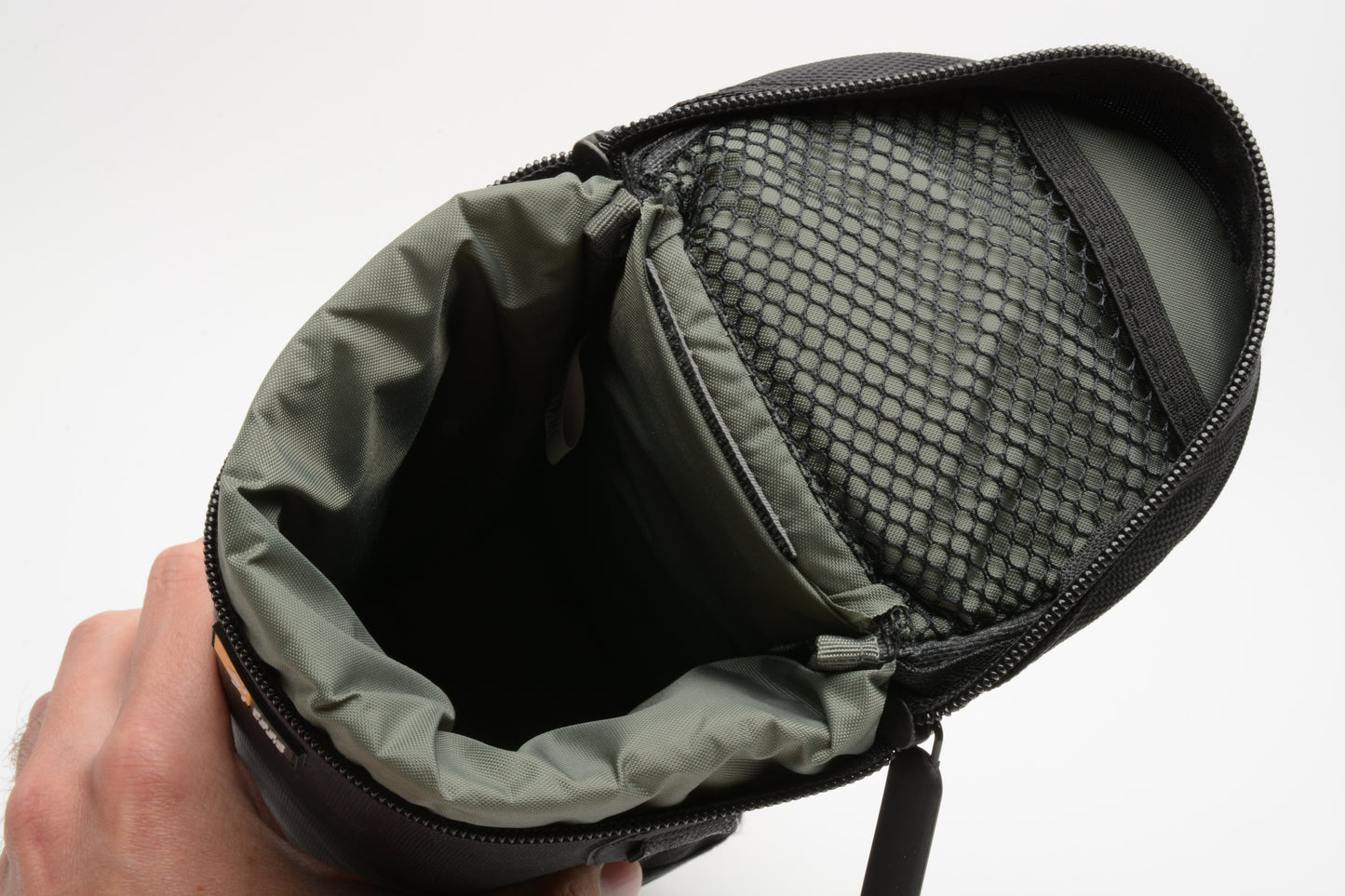 Case Logic 9" x 4" x 4" padded lens case, Clean