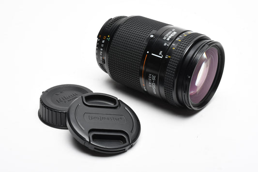 Nikon AF Nikkor 35-135mm F3.5-4.5 Macro zoom lens, caps, Versatile