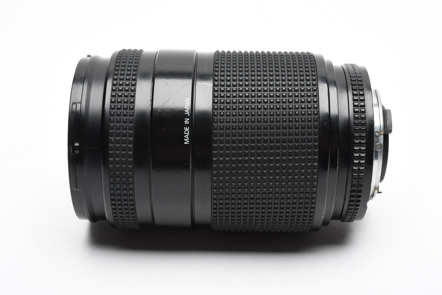 Nikon AF Nikkor 35-135mm F3.5-4.5 Macro zoom lens, caps, Versatile