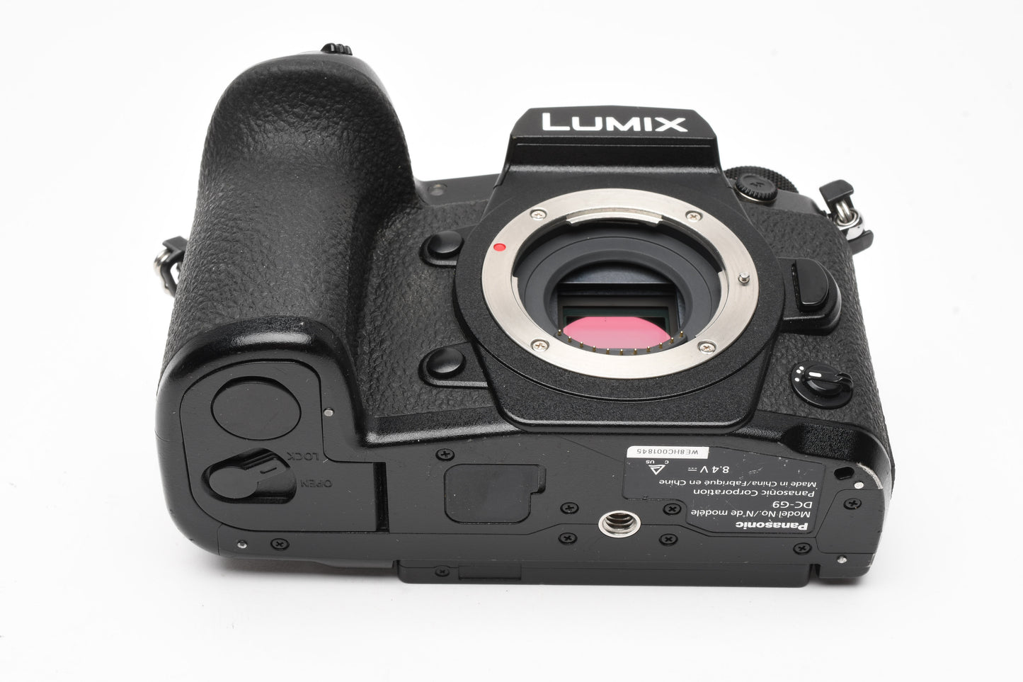 Panasonic Lumix DC-G9 Body, batt, charger, strap, 13K Acts, Boxed