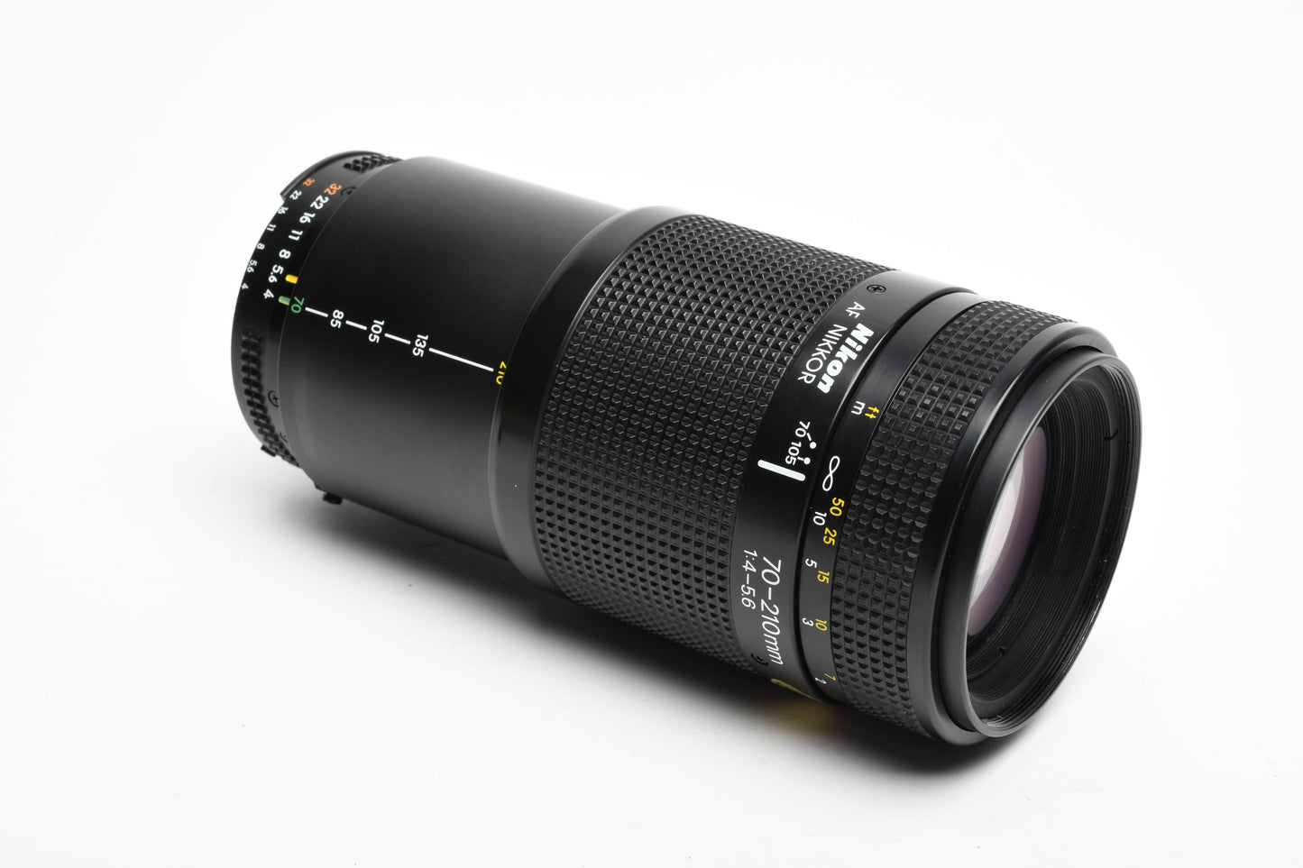 Nikon AF 70-210mm F4-5.6 zoom, caps, Smooth, Mint-