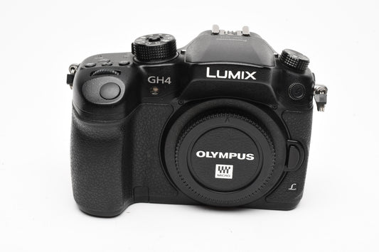 Panasonic Lumix DMC-GH4 Body, batt, charger, strap, Only 3224 Acts