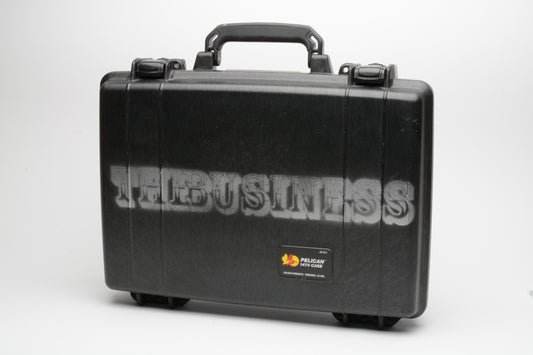 Pelican 1470 hard case w/ThinkTank top insert, Cut foam, Nice