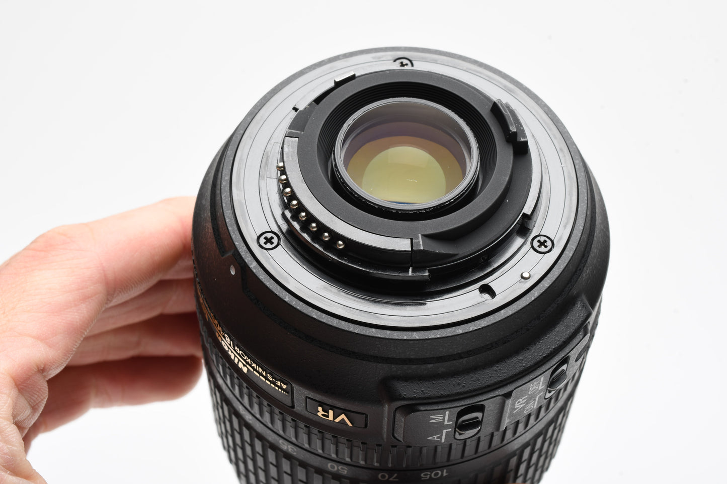Nikon AF-S Nikkor 18-105mm F3.5-5.6G ED VR Zoom Lens, Hood + Caps, Great!