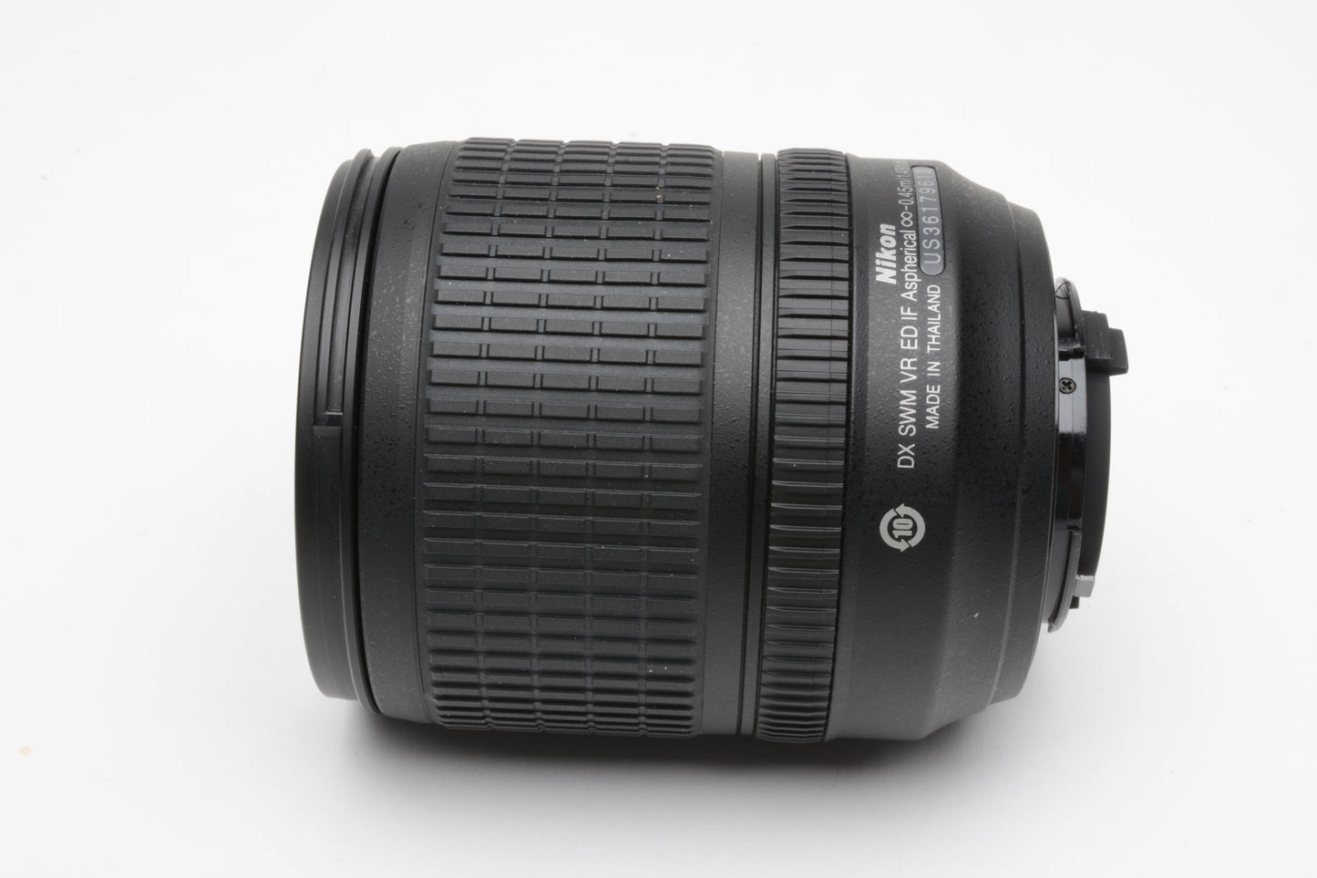 Nikon AF-S 18-105mm f3.5-5.6G ED DX VR zoom lens, caps, pouch, UV